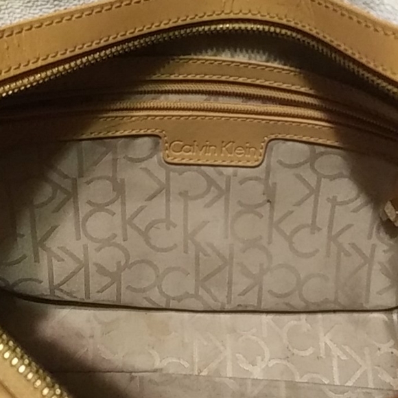 Calvin klein purse Never Used!!!!!!! - Picture 5 of 6